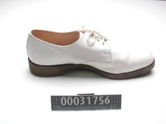 Left shoe for senior sailor summer ceremonial dress