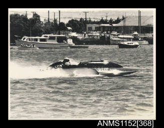 Hydroplane WASP TOO driven by Ernie Nunn
