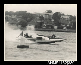 Hydroplanes racing, MYSTERE HE30N and TABOO