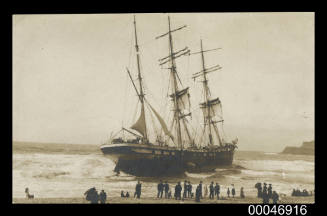 The French ship VINCENNES stranded on Manly Beach