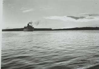 HIMALAYA entering Sydney Harbour at dawn