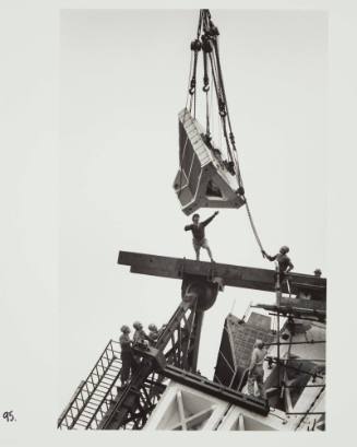 Placing roof section, Sydney Opera House