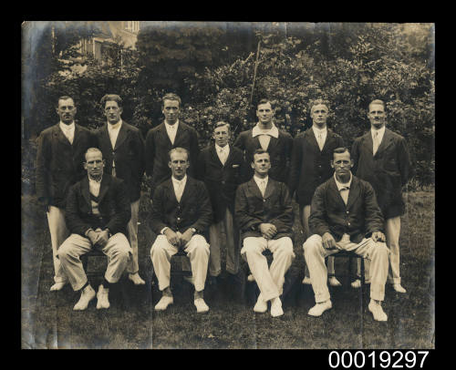 AIF No. 1 rowing crew for the Henley Peace Regatta, July 1919