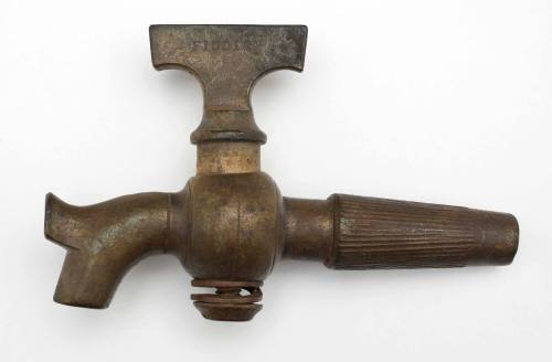 Spigot tap