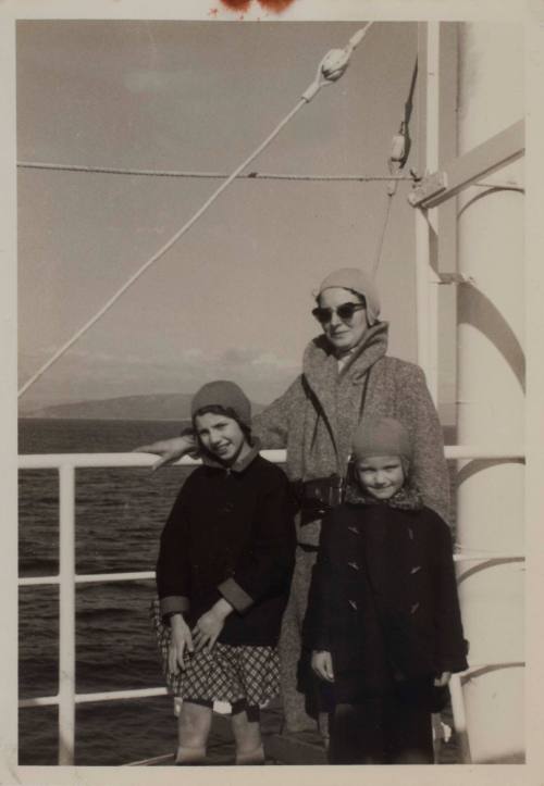 Inge Bendler with daughter Rieke and son Ulrich on deck of SKAUBRYN