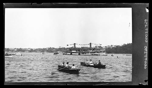 Launches, picnics and tugs on harbour