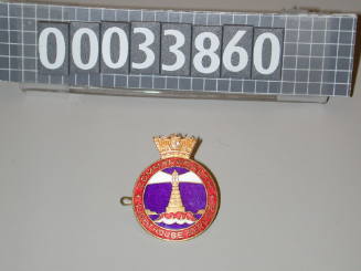 Cap badge of the commonwealth lighthouse service CLS