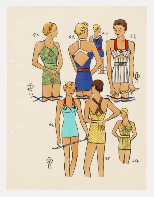 Coloured designs for women's swimwear