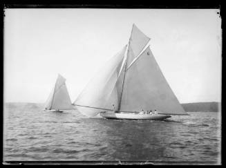 RAWHITI sailing on Sydney Harbour