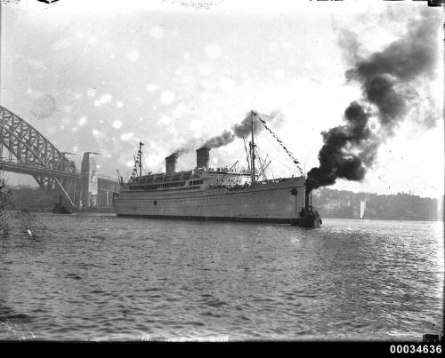 SS MARIPOSA departing Sydney