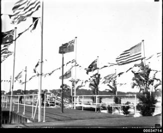 Australian and American flags flying at the Man o' war steps in Farm Cove