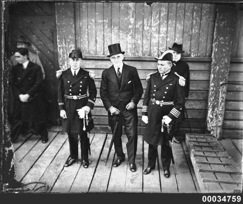 Lieutenant Raul Braun, R Dundas Smith and Captain Luis Alvarez at Circular Quay