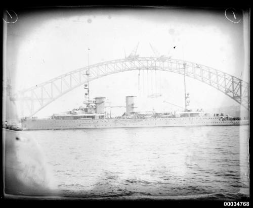 HNLMS JAVA entering Sydney Cove