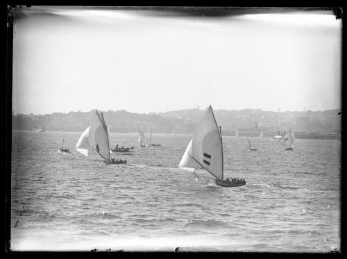 18-footers ARLINE and HC PRESS on Sydney Harbour, inscribed 422