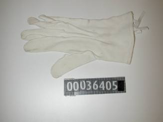 Right cotton glove that forms part of WRANS summer uniform used by Margaret White