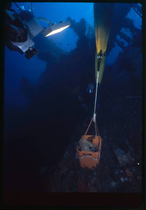 Retrieving artefacts from the site of a wreck for the Queensland Museum