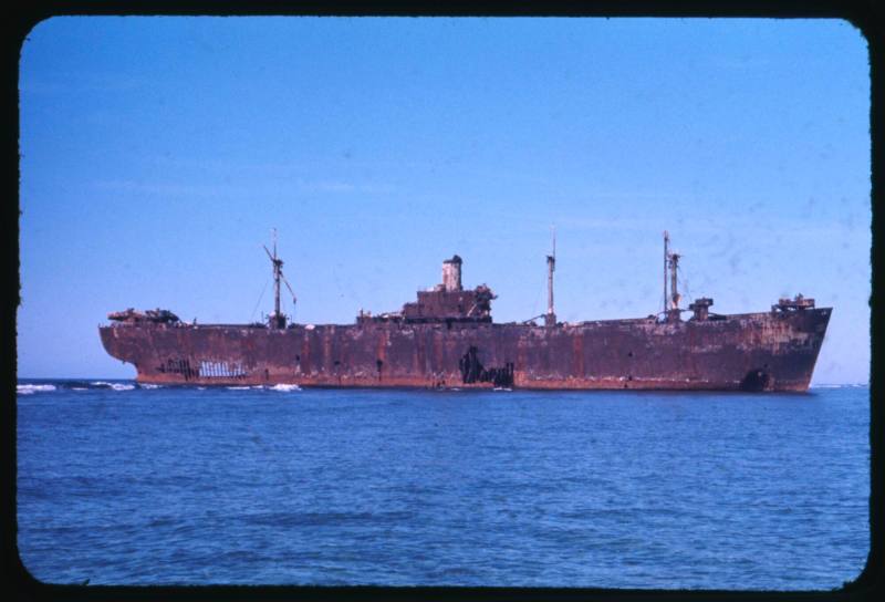 A rusted shipwreck in the Coral Sea. – Works – collections.sea.museum/