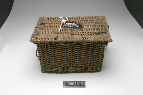 Fishing basket  used by Bert Rumsey for recreational fishing