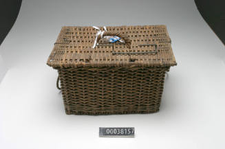 Fishing basket  used by Bert Rumsey for recreational fishing