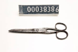 Medium sized scissors used by ship plumber John Carrol