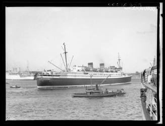 TSS AWATEA near Sydney Cove