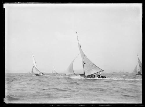 18-foot skiff on Sydney Harbour, inscribed 1117