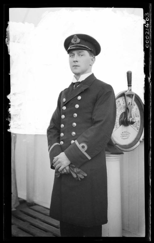 Unidentified merchant marine officer of the White Star Line