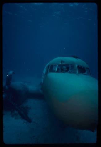 Filming around submerged prop plane for "Sky Pirates"