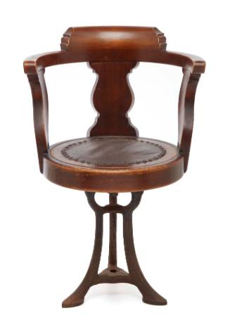 Saloon chair from the pilot vessel CAPTAIN COOK