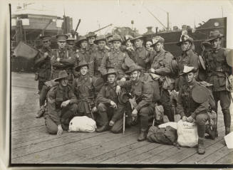 Soldiers awaiting embarkation on HMAT NESTOR, Melbourne