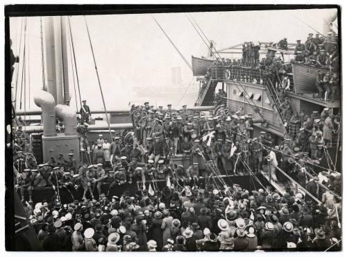 Farewell to the troopship ASCANIUS