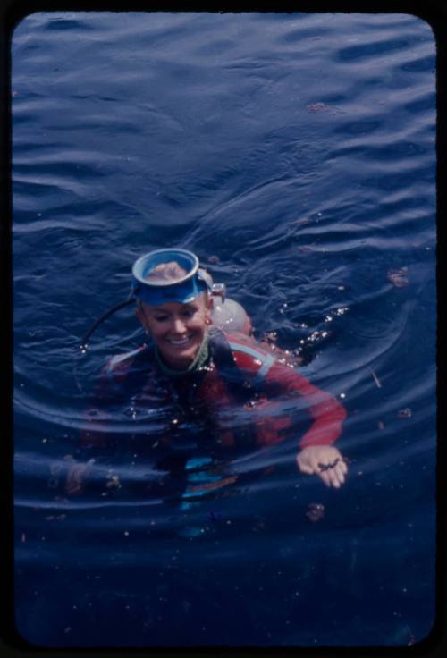 Valerie Taylor smiling at the water's surface