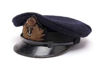 Officer's peaked cap