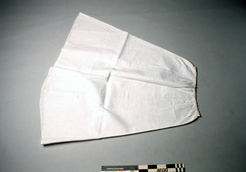 Ankle length petticoat belonging to Lina Cesarin