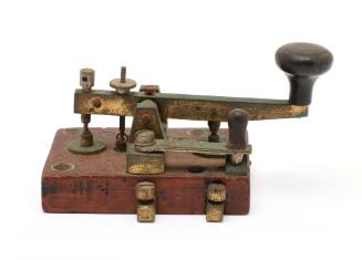 Wireless Telegraph Key belonging to Horace 'Horrie' Young