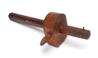 Marking gauge : boat building tool