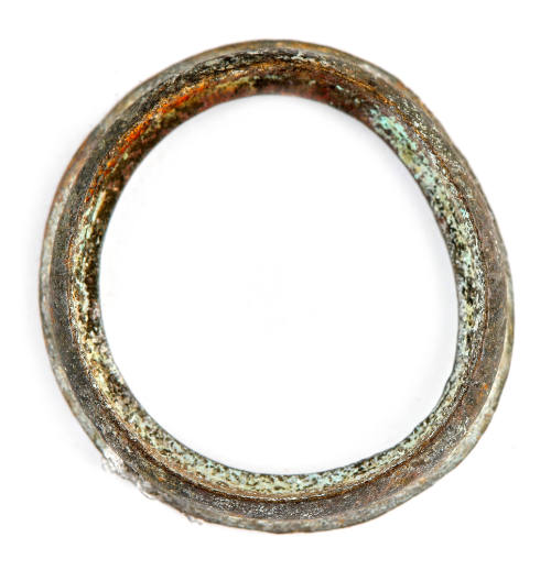 Circular metal loop