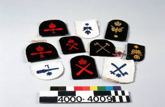 RAN trade insignia: Wireless Telegraphist 1st Class