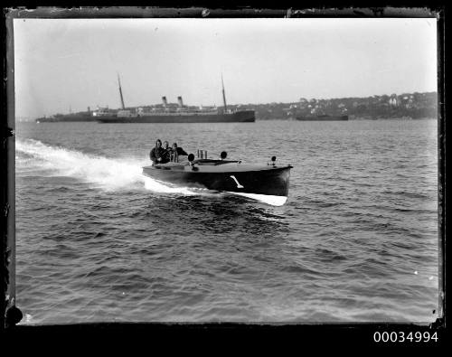 Hydroplane MISS AUSSIE (1) off Rose Bay