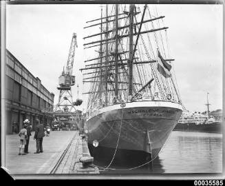 MAGDALENE VINNEN docked at Number 2 wharf in Woolloomooloo taking on a cargo of wool
