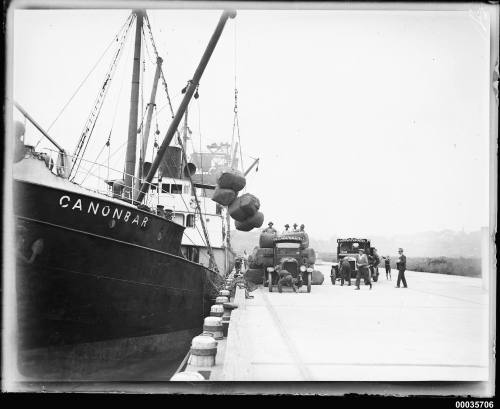 Unloading wool bales from SS CANONBAR