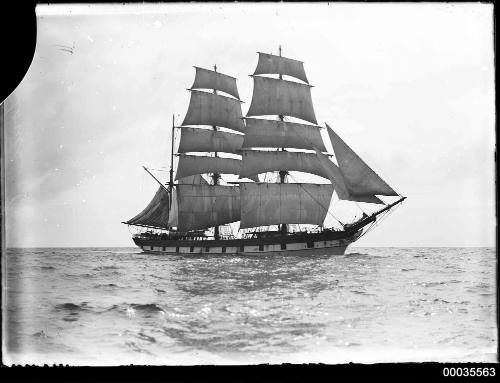 Image of LOUISA CRAIG underway at sea.