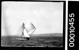 18-footer KERIKI on Sydney Harbour