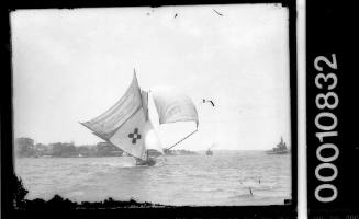 10-footer COMMONWEALTH sailing on Sydney Harbour