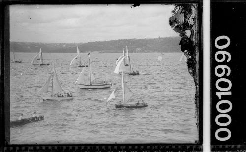 18-footers and spectator fleet, Sydney Harbour