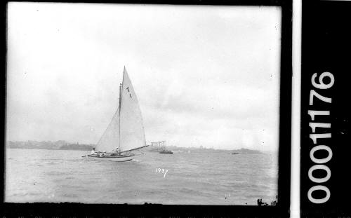 21-foot Restricted class yacht TASSIE (I), Sydney Harbour