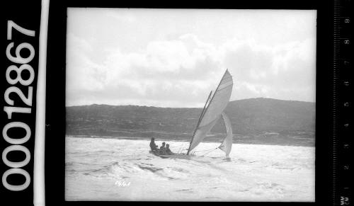 18-foot skiff under sail on Sydney Harbour