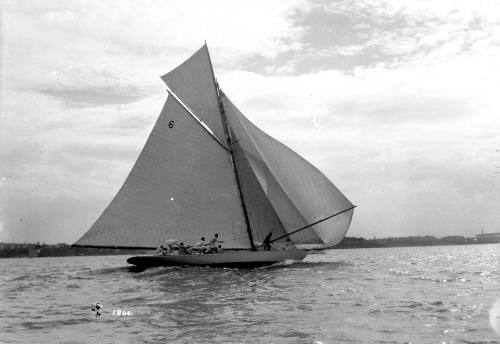 RAWHITI on Sydney Harbour