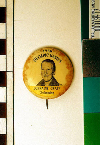 Lorraine Crapp badge to commemorate the 1956 Melbourne Olympic Games