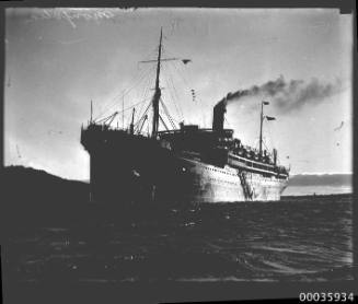 Image of a single funnel passenger liner